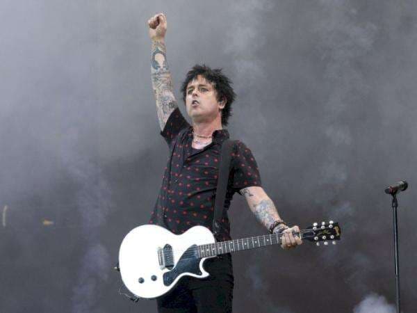 Makna Lagu 'Wake Me Up When September Ends', Inspirasinya dari Pemakaman Ayah Sang Vokalis