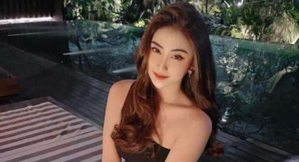 Potret Seksi Laviolaneta Nathasya, TikToker yang Viral karena Lagu 80 Juta