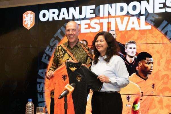 KNVB Hadiahi Fan di Indonesia dengan Oranje Festival