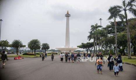 Semarakkan Muktamar ke-48, Muhammadiyah Jakarta Gelar Jalan Sehat di Monas