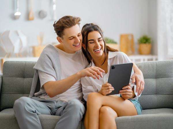 3 Cara Hadapi Tipe Cowok yang Genit, Perhatikan Ladies 3 Cara Hadapi Tipe Cowok yang Genit, Perhatikan Ladies