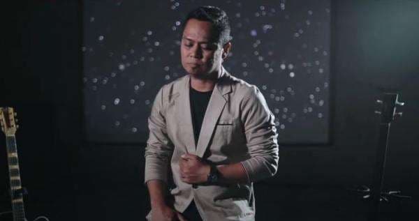 Lirik Cinta dan Air Mata, dibuat dan dinyanyikan Fendik Adella