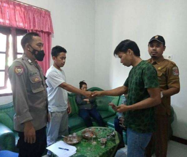 Pergoki Istri Chating dengan Pria Lain, Suami di Bali Murka