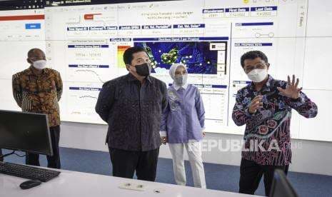 In Picture: Menteri BUMN Kunjungi Command Center Pertamina