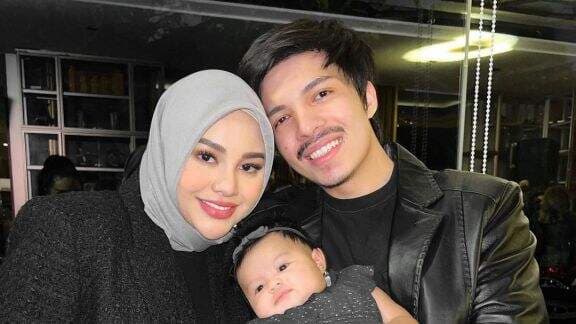 Beken Sejak Dini, Ini 4 Bayi Artis Tergemas yang Jadi Selebgram Sejak Lahir! Nomer 3 Paling Jago Bikin Netter Meleleh! Beken Sejak Dini, Ini 4 Bayi Artis Tergemas yang Jadi Selebgram Sejak Lahir! Nomer 3 Paling Jago Bikin Netter Meleleh!