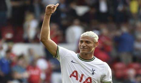 Richarlison Bawa Tottenham Menang Atas Marseille