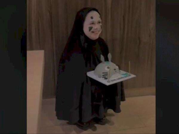 Wanita Ini Viral Disulap Jadi Hantu Jepang saat Bridal Shower, Hasilnya Wow