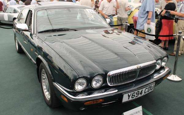 Deretan Koleksi Mobil Mewah ini Jadi Koleksi Ratu Elizabeth II