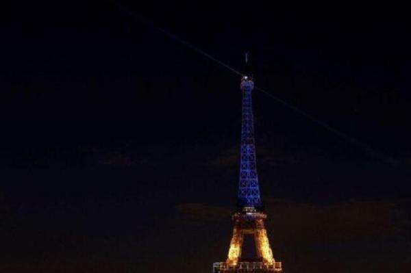 Menara Eiffel Matikan Lampu Sementara, Ikut Hormati Ratu Elizabeth II yang Berpulang