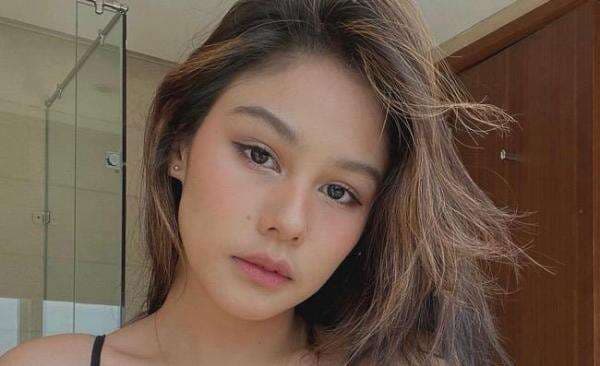Artis Kelihatan Makin Cantik karena Tahi Lalat yang Menghiasi Wajahnya, Siapa Saja?
