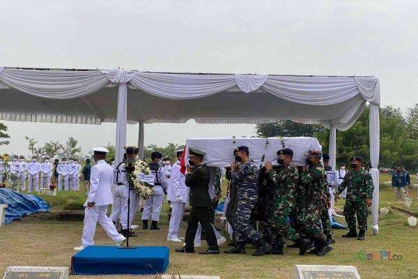 KSAL Yudo Margono Sebut 2 Pilot Pesawat Bonanza Berdedikasi Tinggi KSAL Yudo Margono Sebut 2 Pilot Pesawat Bonanza Berdedikasi Tinggi