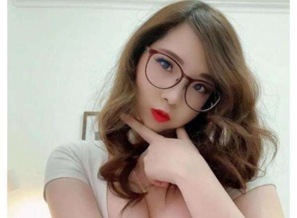 Potret Seksi Kimi Hime Tampil Menggoda, Netizen: Makin Montok! Potret Seksi Kimi Hime Tampil Menggoda, Netizen: Makin Montok!