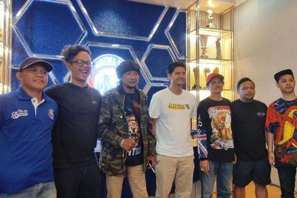 Aremania dan Bobotoh Damai, Bonek dan The Jakmania Kapan? Aremania dan Bobotoh Damai, Bonek dan The Jakmania Kapan?