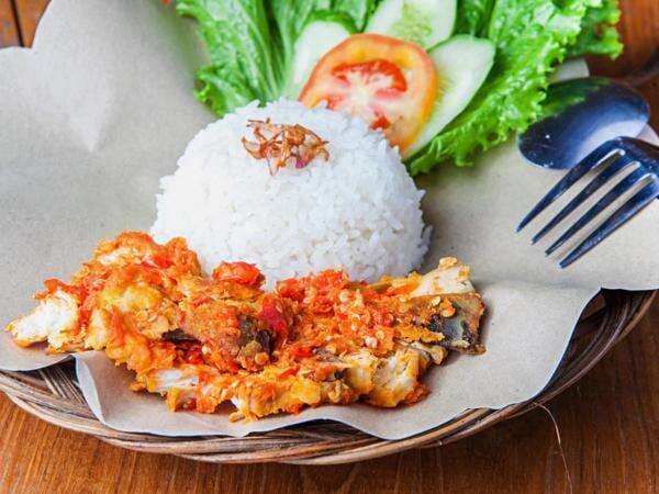 Wajib Masuk List! Ini Rekomendasi Warung Makan Ayam Geprek Paling Hit di Jogja!