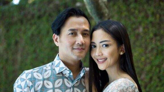 Cerai dari Istri, Penampilan Aldi Bragi Disebut Makin Sepuh Jadi Omongan, Ririn Kena Cibir: Tega Ya Demi Ngejar....