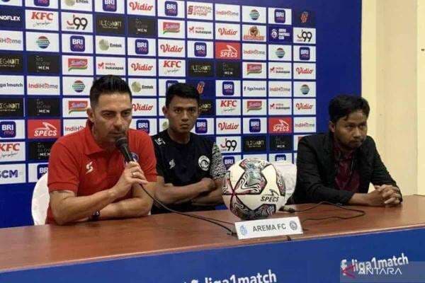 Kalah Lawan Persib Bandung, Javier Roca Minta Maaf