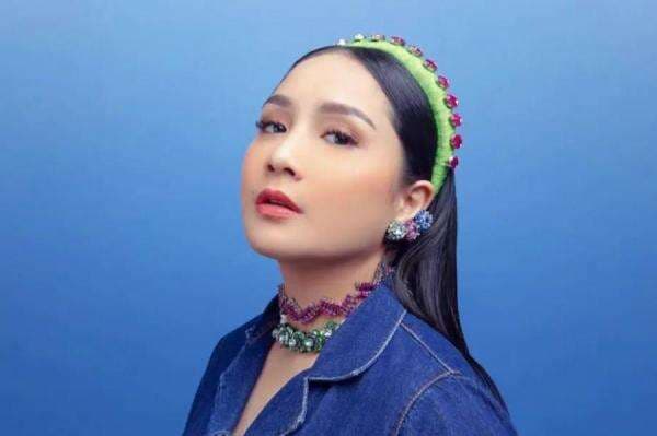 Pakai Sport Bra Seharga Rp1,6 Juta, Nagita Slavina Bikin Warganet Heboh!