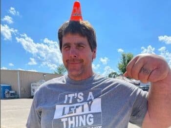 Mengenal Jeff Dabe, Atlet Panco Terkuat Dunia yang Mempunyai Lengan Berdiameter 49 Cm