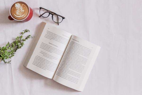 Menilik Sinopsis Novel Hujan Tere Liye yang Sarat Nilai Kehidupan