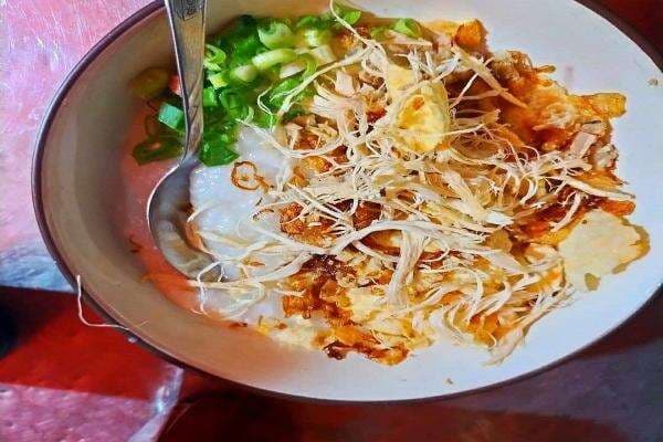 Menjajal Bubur Setan, Kuliner Legendaris Kota Serang Sejak 1963