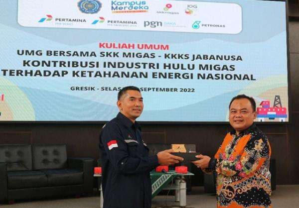 Beri Kuliah Umum di Unmuh Gresik tentang Ketahanan Energi Nasional