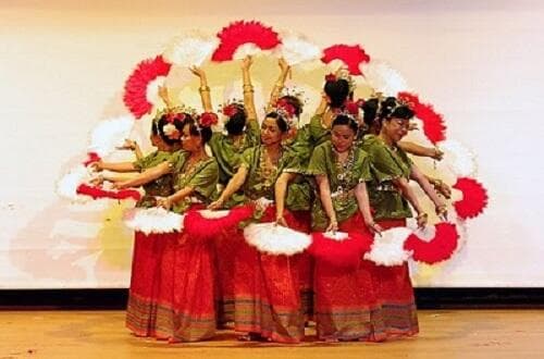 Properti Tari Kipas, Sejarah dan Maknanya yang Berasal dari Sulawesi Selatan