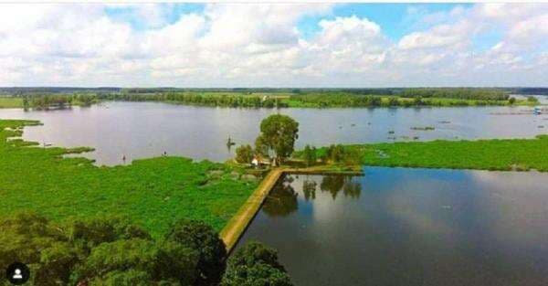 Wisata Danau Tirta Gangga, Sensasi Menjelajahi Lampung Rasa Bali!