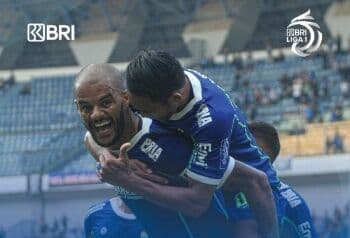 Ngamuk, Persib Bandung Unggul 4-0 atas Barito Putera di Babak Pertama