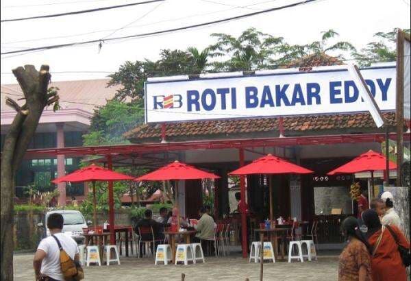 Kisah Pendiri Roti Bakar Eddy, Jadi Pedagang Kaki Lima Sejak Usia 15 Tahun Kini Miliki Banyak Cabang di Jabodetabek