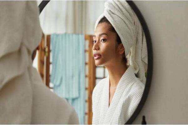 Mengenal Tren Kecantikan Slugging, Ini Manfaat hingga Risikonya