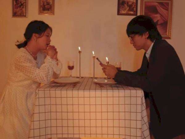 Eka Gustiwana Beri Kado Mashup untuk Merayakan 25 Tahun Rossa di Industri Musik Eka Gustiwana Beri Kado Mashup untuk Merayakan 25 Tahun Rossa di Industri Musik