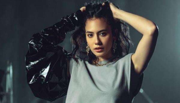 Ini Alasan Kenapa Bule Sangat Menyukai Kulit Orang Indonesia Ini Alasan Kenapa Bule Sangat Menyukai Kulit Orang Indonesia