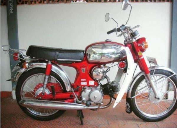 Intip Kisah Ducks Garage, Ahlinya Restorasi Motor Bebek Klasik