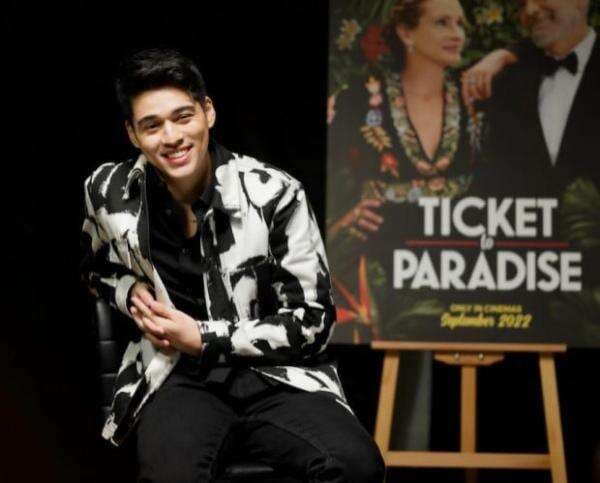 Main Film Ticket To Paradise, Maxime Bouttier Bangga Bisa Adu Akting dengan Julia Roberts