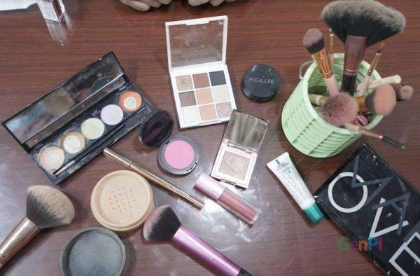 3 Foundation Ramah Kantong untuk Kulit Berminyak, No 2 Sudah Ada SPF