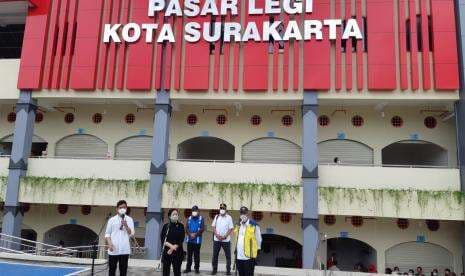 Pengunjung di Pasar Legi Solo Sepi, Pedagang Keluhkan Aturan Parkir