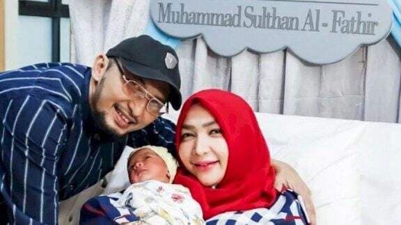 Bocor Aksi Tak Senonoh Andre Irawan Disebut Pernah Joget Bugil Depan Ibu Roro Fitria: Lucu-Lucuan!