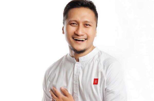 Arie Untung Dikabarkan Poligami, Minta Doa Hubungan dengan Istri Langgeng