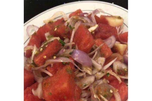 Menu Tumis Semangka Bikin Geger Medsos, Pengin Coba?