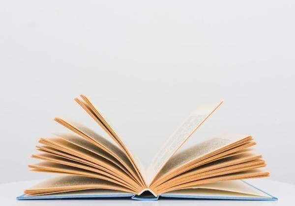 10 Contoh Cerita Pendek Bahasa Jawa dan Struktur Lengkap