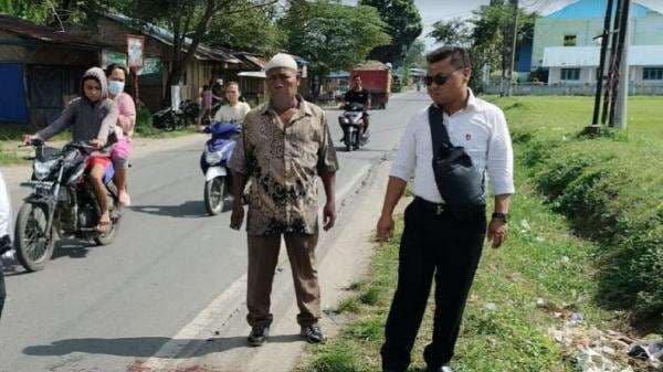 Viral Pemotor Perempuan Bersimbah Darah Dibacoki Mantan Suami di Pinggir Jalan