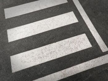 Sejarah Zebra Cross, Fungsi, dan Aturan Pemasangannya
