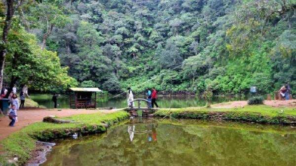 Asal-Usul Telaga Warna, Kisah Putri Raja yang Serakah Berwatak Keras dan Manja