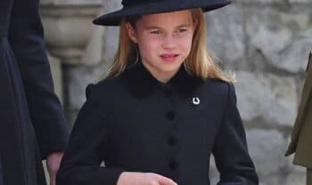 Sikap Dewasa Putri Charlotte ke Pangeran George di Pemakaman Ratu Elizabeth II, Ramai Dipuji Netizen