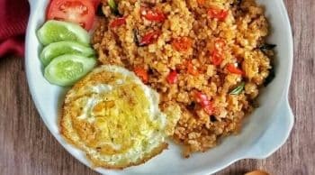 Menghitung Kalori Nasi Goreng Jawa, Hati-Hati yang Lagi Diet