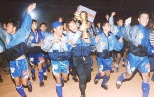 Jarang Orang Tahu, Cerita Telur Misterius di Balik Sukses Persib Juara Liga Indonesia 1994/1995