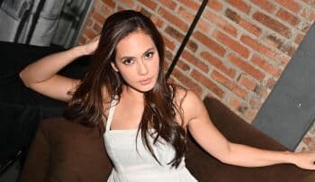 Lebarkan Sayap, Pevita Pearce Jadi Sutradara Video Klip For Revenge