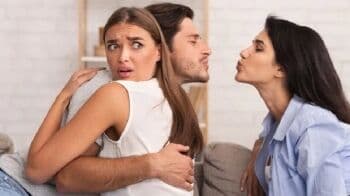 Heboh Reza Arap Diisukan Selingkuhi Wendy Walters, Apa Penyebab Orang Selingkuh?