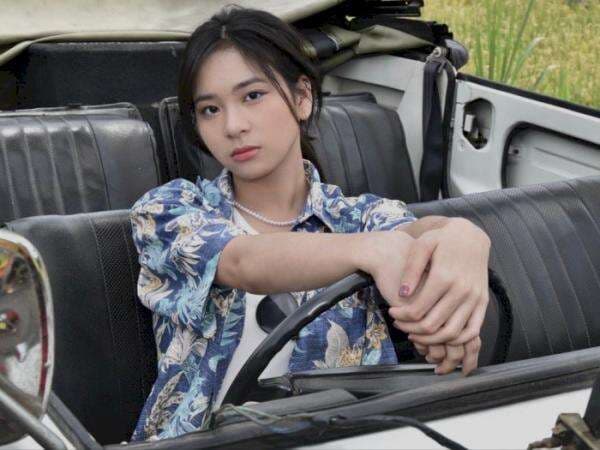 Zee JKT48 Terciduk Ngerokok di New York Bikin Heboh: Udah Pro Banget