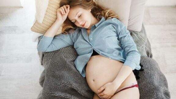 Jangan Heran, Ini 3 Alasan Medis Mengapa Ibu Hamil Sering Rebahan, Salah Satunya Perubahan Hormon